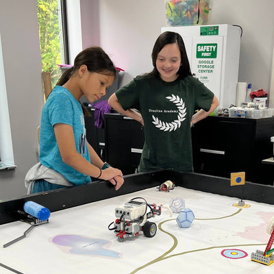 Deep Space Bots 23-1.jpg__PID:0163d0d6-2484-4ec9-b214-8fb385e0ef60